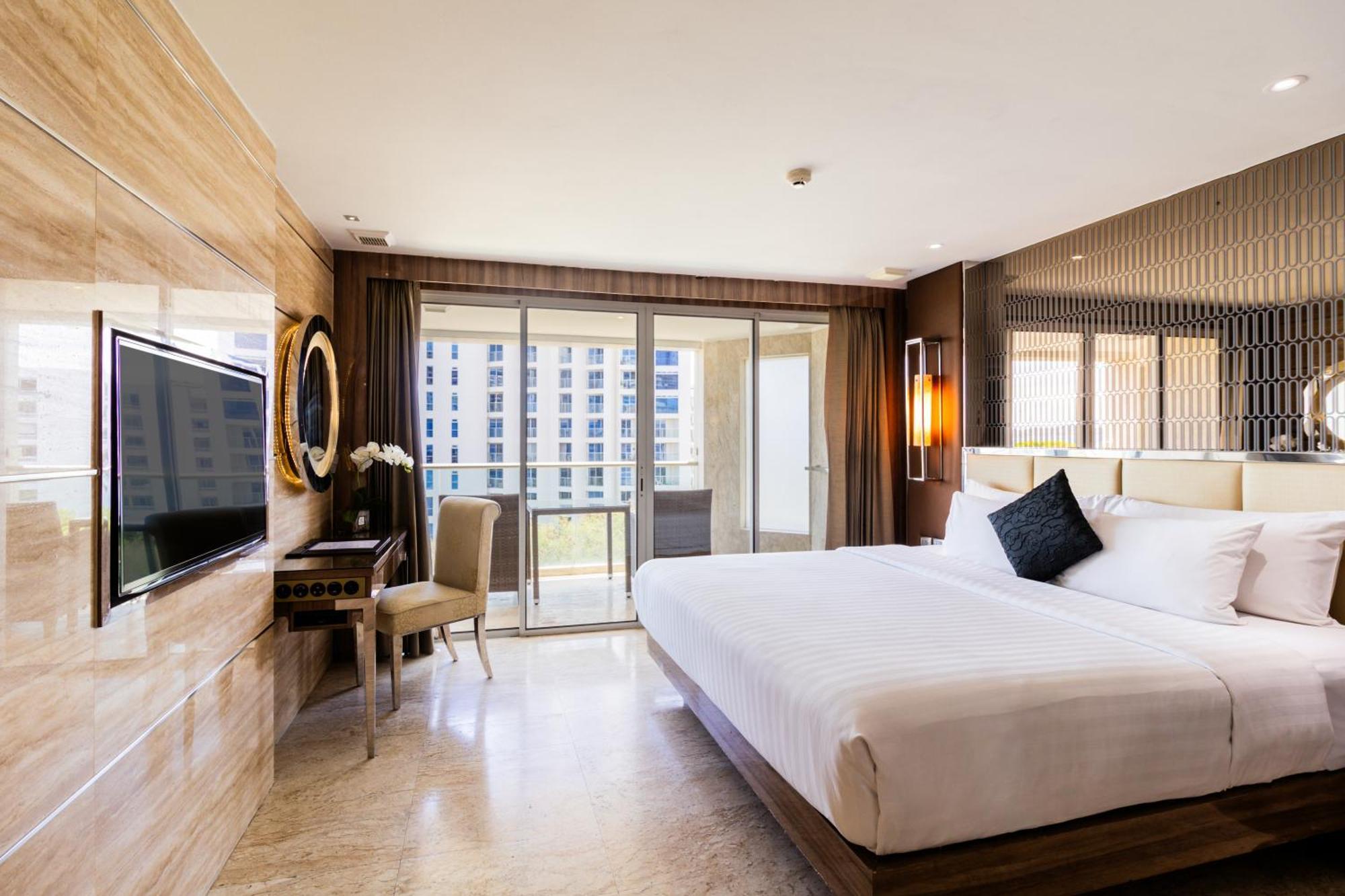 The Sanctuary Resort Pattaya, BW Signature Collection Exteriör bild