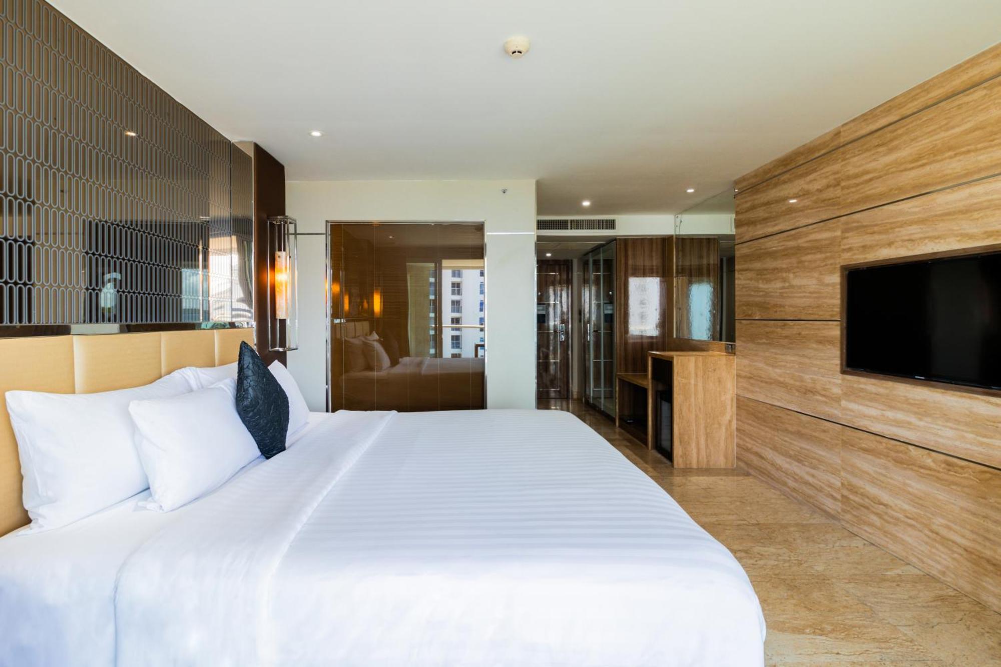 The Sanctuary Resort Pattaya, BW Signature Collection Exteriör bild